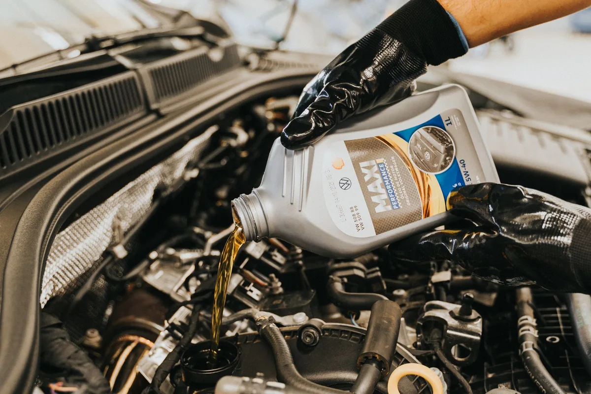 engine lubrication system